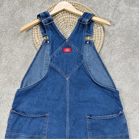 Dickies Women’s Carpenter Denim Relaxed Fit Overall Shorts Bib in Blue 40X30 - Picture 5 of 14